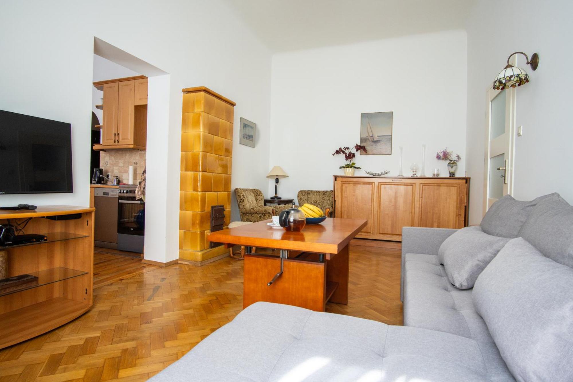 Plac Zbawiciela Spacious - Location, Metro 200m, 53m2 - By Rentujemy Apartment Warsaw